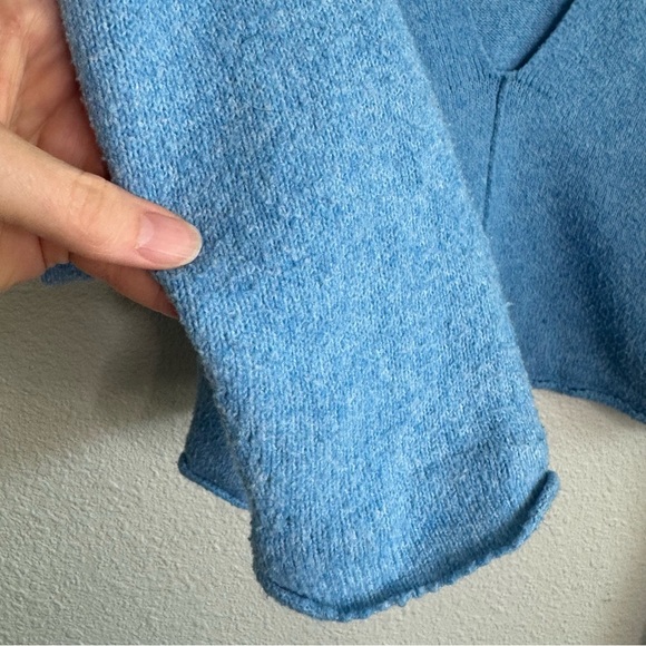 BDG Urban Outfitters Womens Medium Cropped Blue Long Sleeve Casual Sweater Boho - Picture 8 of 8